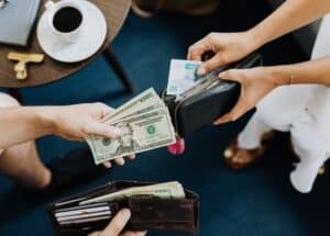 BE 631 - How and When to Discuss Salary in English